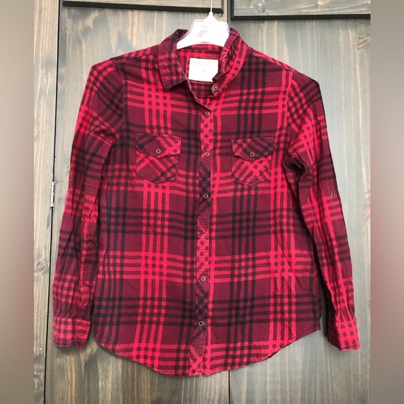 Arizona Jean Company Tops - Arizona red and black flannel button down shirt size M